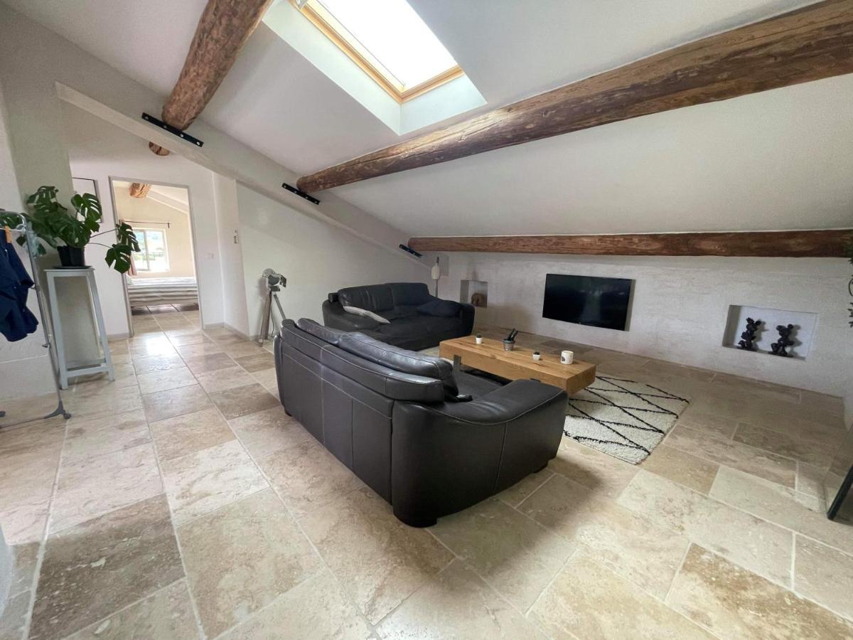 Appartement De Charme Sud Luberon Classe 4 Etoiles Puyvert 外观 照片